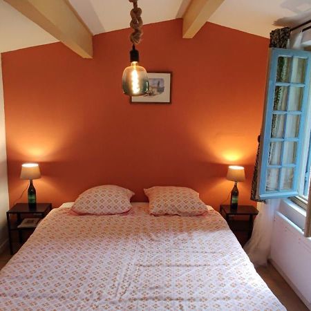 Cabanon St Joseph, 2 Personnes Villa Boulbon Bagian luar foto
